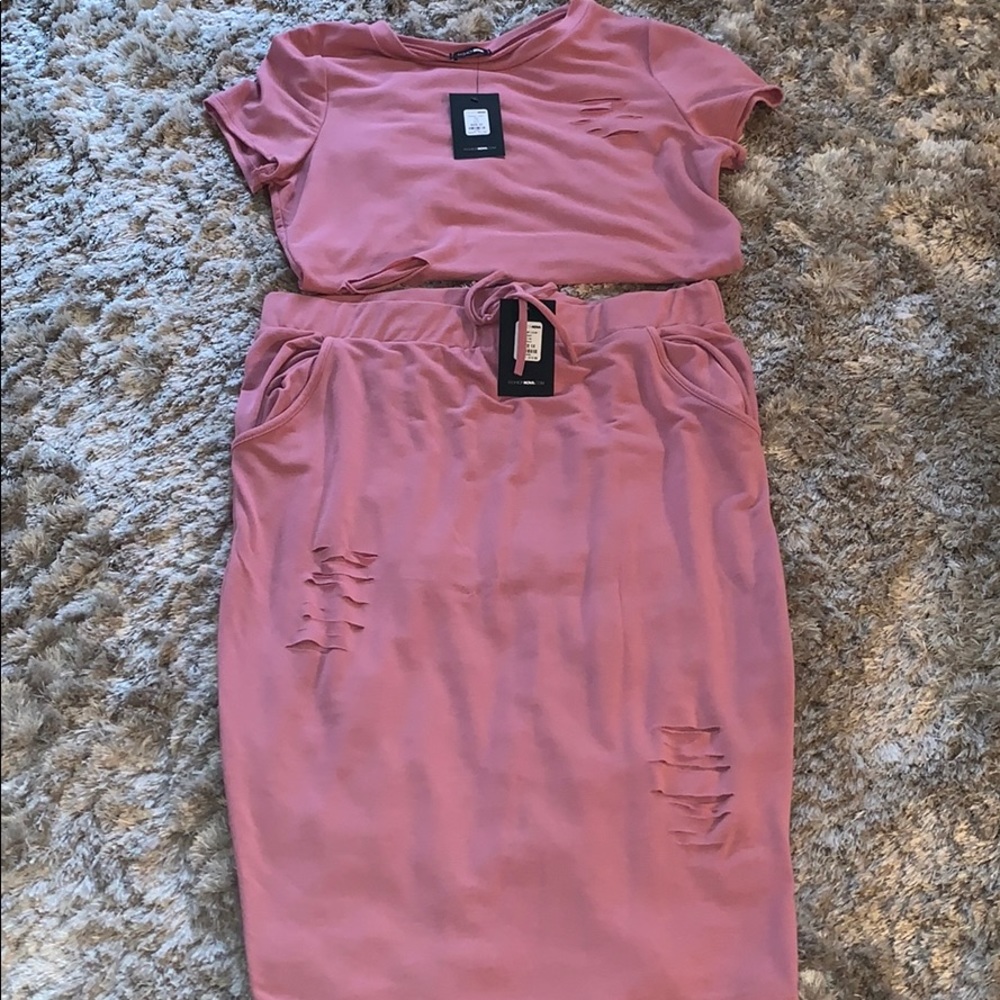 Women’s Skirt Set
